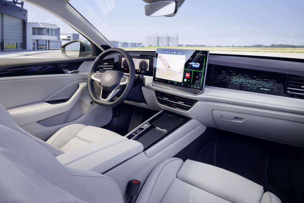 Volkswagen Passat Variant Elegance mariposit green 2024